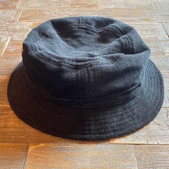 Adidas Unisex Terry Bucket Hat🖤 - Picture 3 of 10